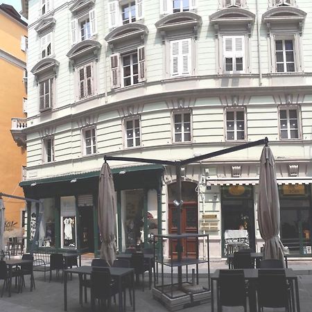 Pogri House Unita Lejlighed Trieste Eksteriør billede